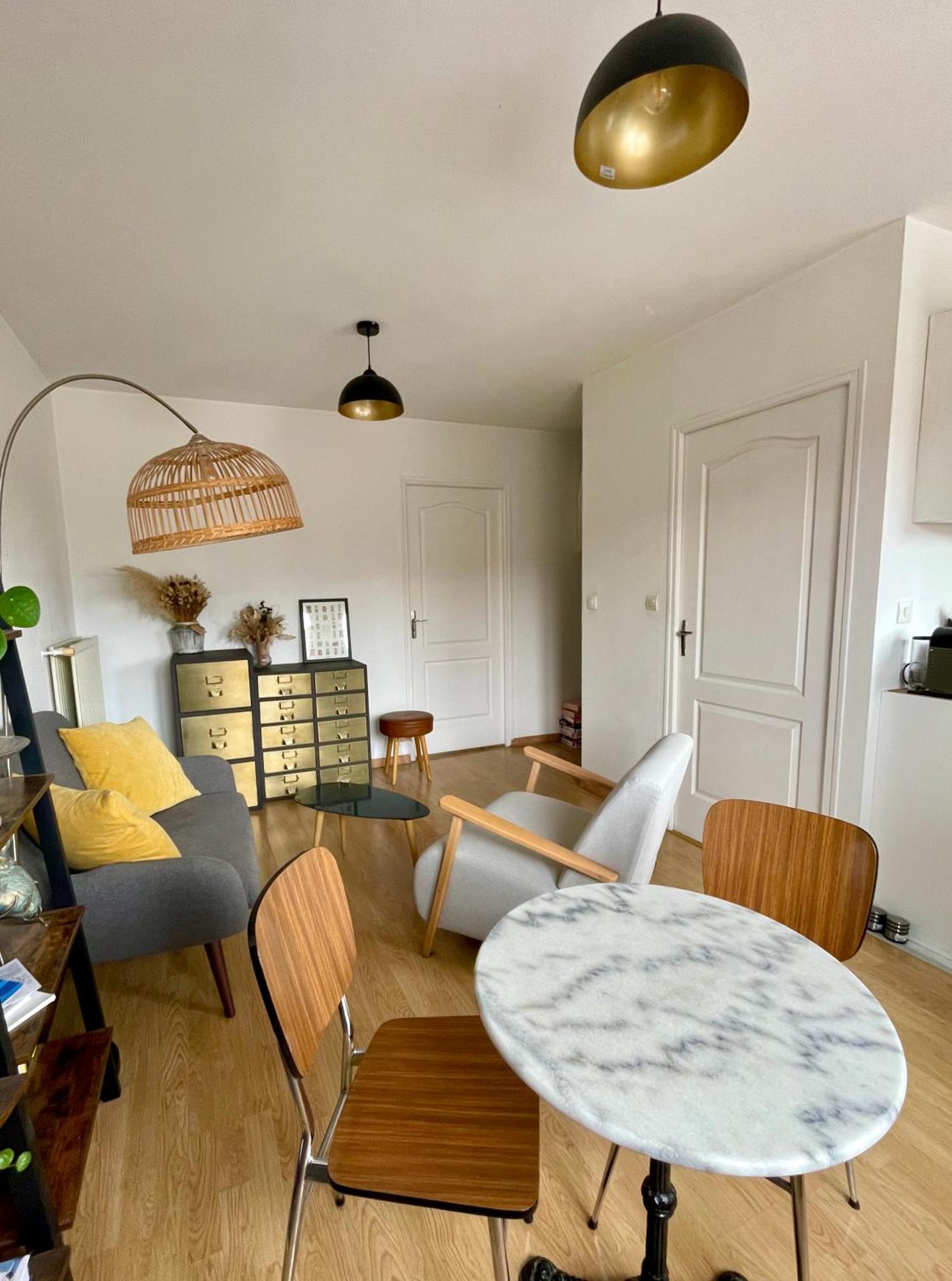 Апартаменты 35M2 A La Madeleine: Salon, Cuisine & Sdb Prives Ла-Мадлен Экстерьер фото